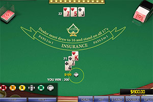 Table de blackjack en ligne avec cartes, jetons et texte gagnant sur lécran